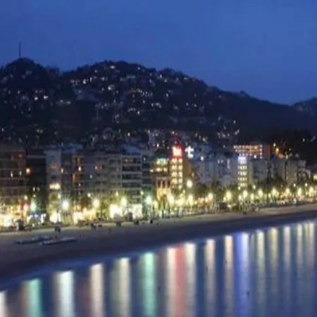 104652 In * Lloret de Mar