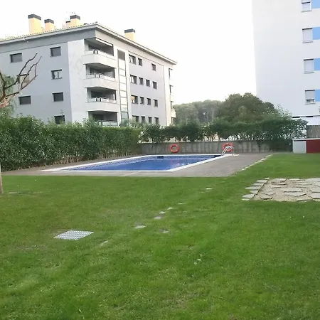 104652 In Apartment *